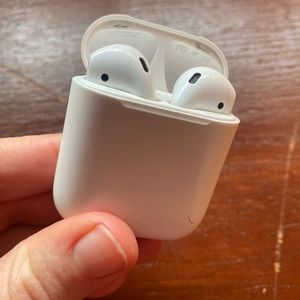 Apple AirPods